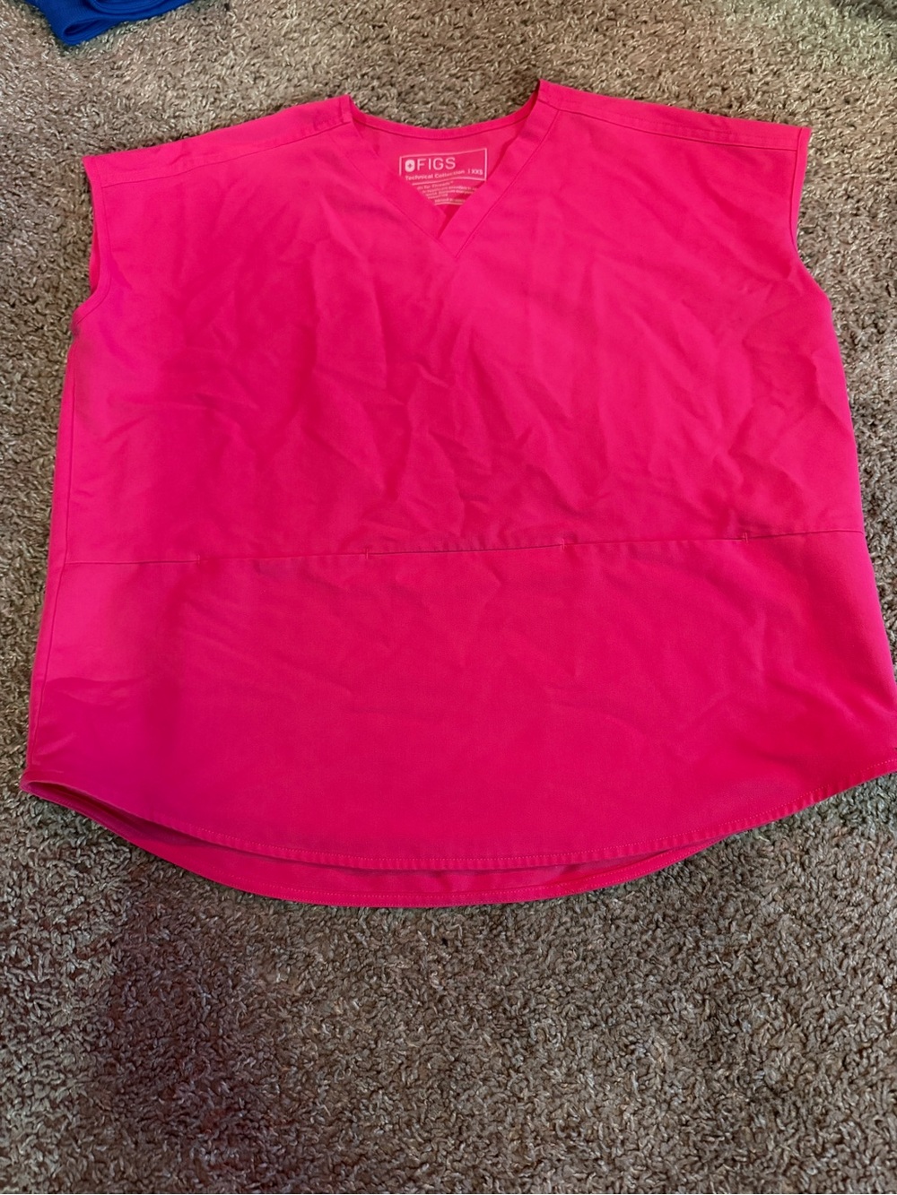 FIGS Women's Hot Pink Scoop Hem V-Neck Tunic